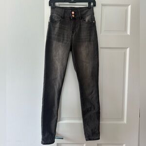 Fashion Nova Black High-Waisted Jeans